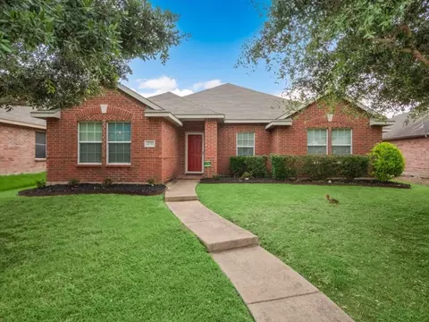 2020 Godiva St, Lancaster, TX 75134