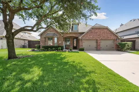 1702 Almond Dr, Mansfield, TX 76063