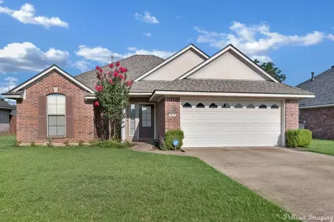 5016 General Polk Dr, Bossier City, LA 71112