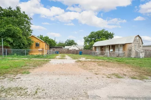 300 W 11th St, Cisco, TX 76437