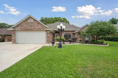 1505 Donna Ln, Bedford, TX 76022