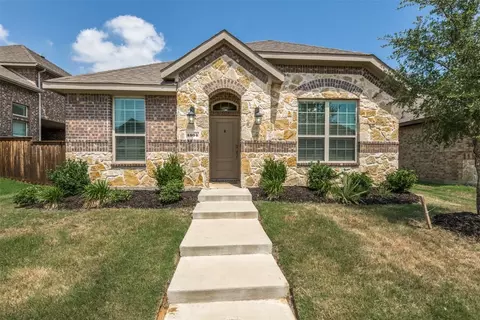 4504 Ashmark Rd, Aubrey, TX 76227