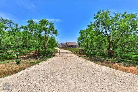 223 Saddle Ln, Merkel, TX 79536