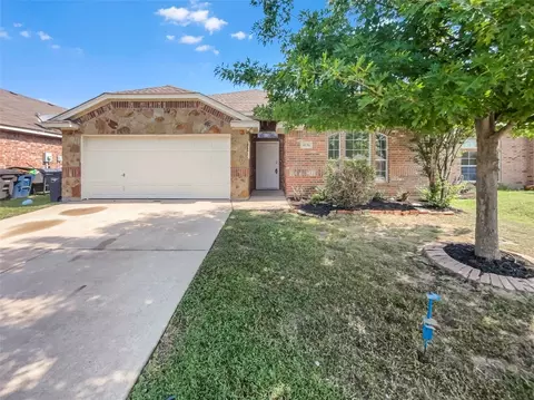 4136 Summersweet Ln, Crowley, TX 76036