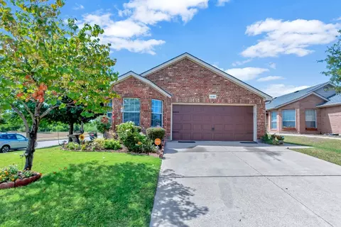 12188 Thicket Bend Dr, Fort Worth, TX 76244