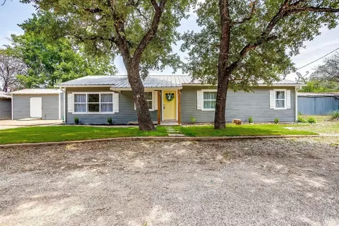 226 County Road 1708, Clifton, TX 76634