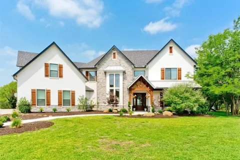 9215 Hidden Lakes Ct, Cedar Hill, TX 75104