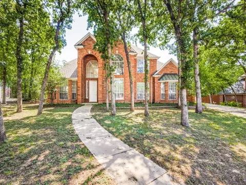 209 Wellington Oaks Ct, Denton, TX 76210