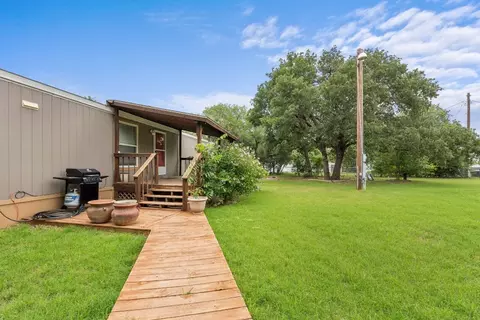 4626 Chisholm Trl, Weatherford, TX 76087