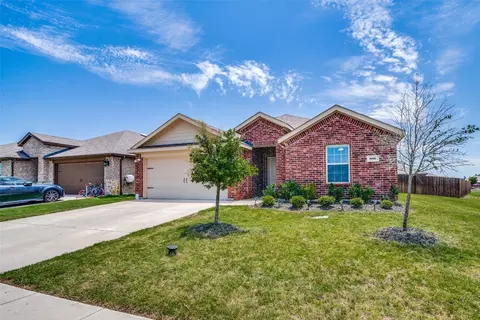 800 Draper Dr, Royse City, TX 75189