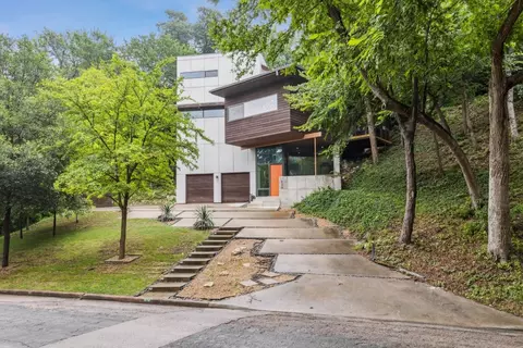 434 W Greenbriar Ln, Dallas, TX 75208