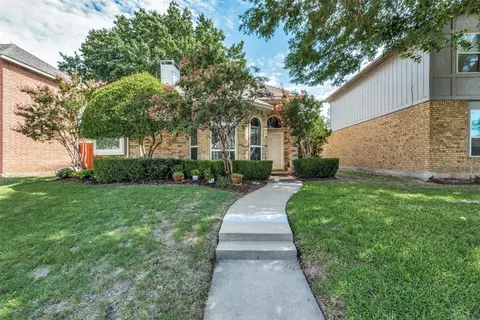 2139 Falcon Ridge Dr, Carrollton, TX 75010
