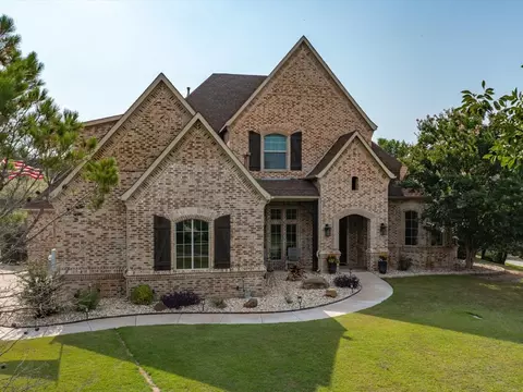 344 Covered Bridge Dr, Fort Worth, TX 76108