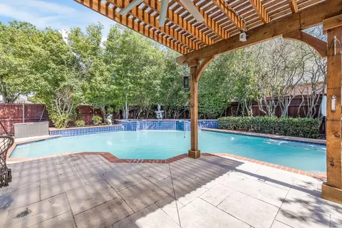 1400 Greenfield Dr, Plano, TX 75025