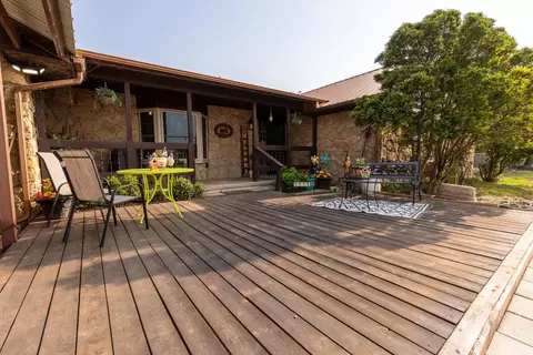 3455 Fm 104, Quanah, TX 79252