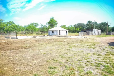 11056 N Us Hwy 87, Mason, TX 76825