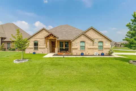 1033 Portsmouth Pl, Crowley, TX 76036