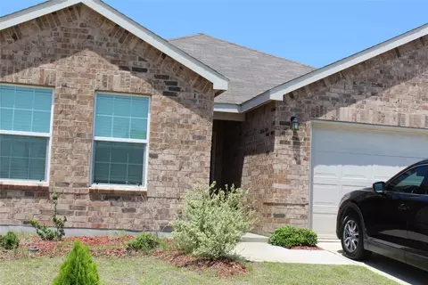 1501 Waggoner Dr, Aubrey, TX 76227