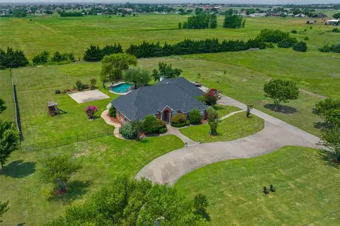11050 Martin Dr, Forney, TX 75126