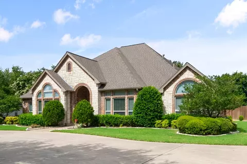 109 Magnolia Dr, Waxahachie, TX 75165