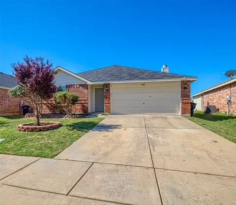4905 Creek Ridge Trl, Fort Worth, TX 76179