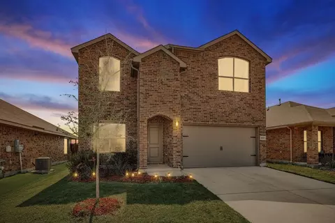 2217 Richburg St, Fort Worth, TX 76108