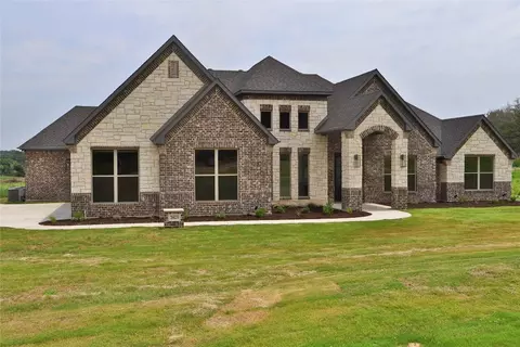 2023 Glenhollow Dr, Weatherford, TX 76088
