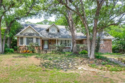 2012 Montclair Dr, Fort Worth, TX 76103