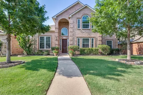 9728 Windy Hollow Dr, Irving, TX 75063