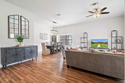 4233 Arbor Creek Dr, Carrollton, TX 75010