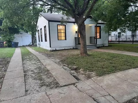2521 Vera Cruz St, Fort Worth, TX 76106