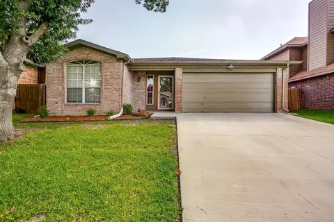 2066 Palomino Trl, Keller, TX 76248