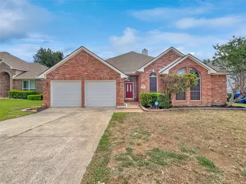 2204 Golden Arrow Dr, Flower Mound, TX 75028
