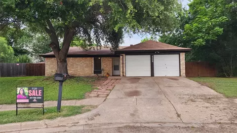 6209 Cascade Ct, Watauga, TX 76148