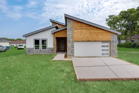 207 Beckleyside Dr, Dallas, TX 75241
