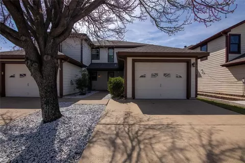7523 Kings Trl, Fort Worth, TX 76133