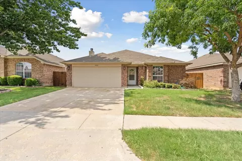5321 Mirage Dr, Fort Worth, TX 76244