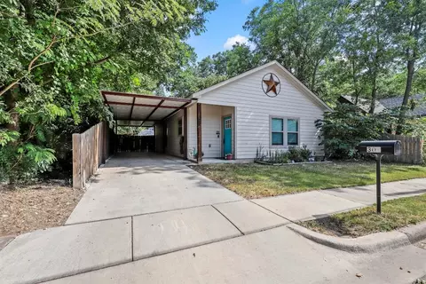 302 Olive St, Cleburne, TX 76031