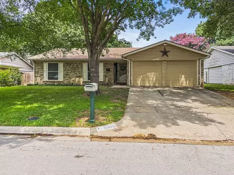 5305 Lansingford Trl, Arlington, TX 76017