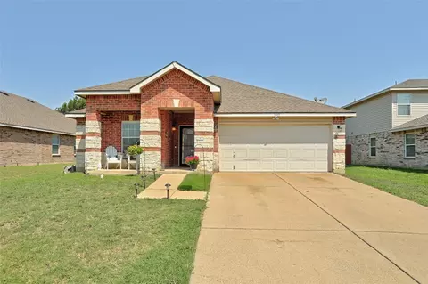 1440 Krista Dr, Burleson, TX 76028