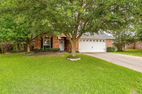 400 Tara Ln, Red Oak, TX 75154
