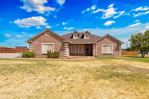 1320 Cochise Trl, Granbury, TX 76048