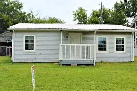 404 Caddo Ln, Quinlan, TX 75474
