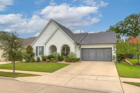 533 Sheer Bliss Ln, Fort Worth, TX 76114