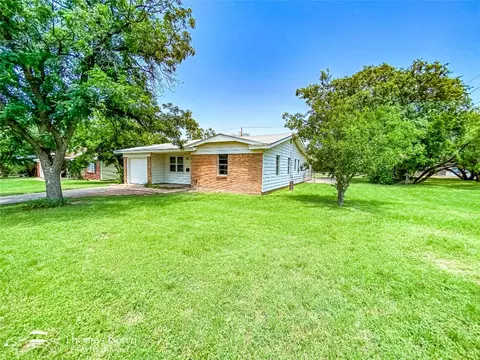 2625 Woodard St, Abilene, TX 79605