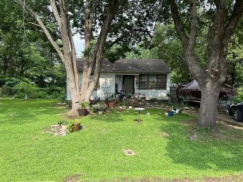 915 Avenue C, Duncanville, TX 75137