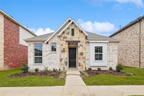1518 Haybale Ln, Garland, TX 75042