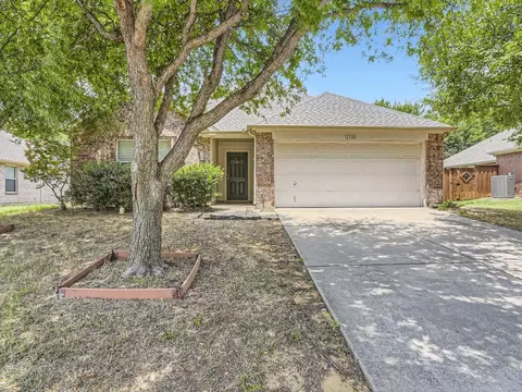 6300 Penina Trl, Denton, TX 76210