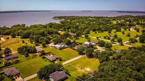 34 Rudder Road, Gun Barrel City, TX 75156
