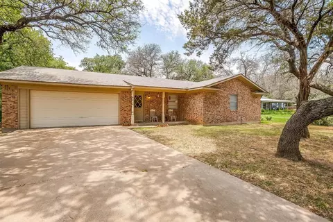 1012 Sierra Vista Dr, Granbury, TX 76048